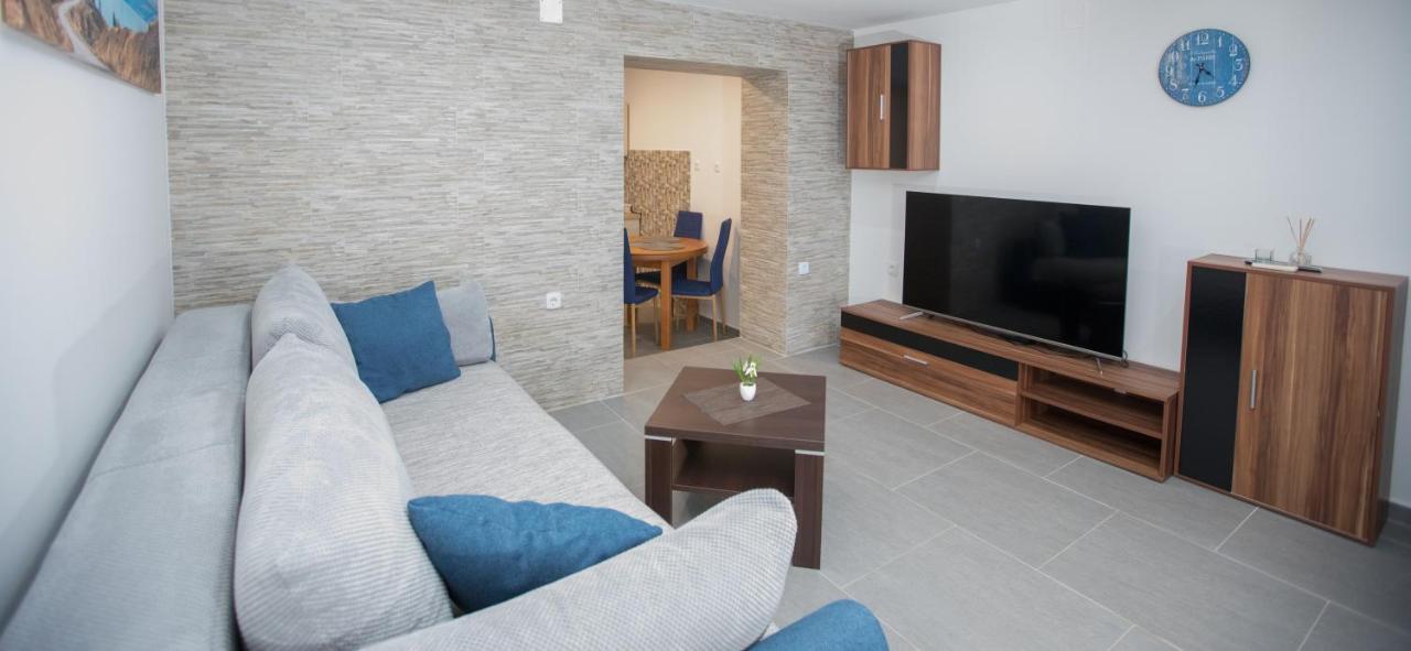 Toto Apartment Lukovo Šugarje Екстериор снимка